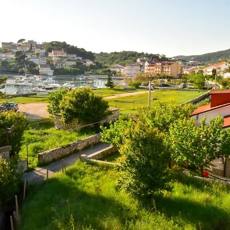 Smilje Apartament Rab Town