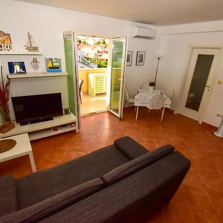 Apartment Smilje *